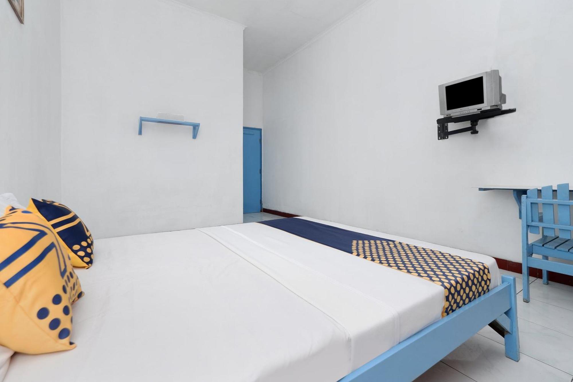 SPOT ON 2289 Hotel Saudara Tegal  Exterior foto