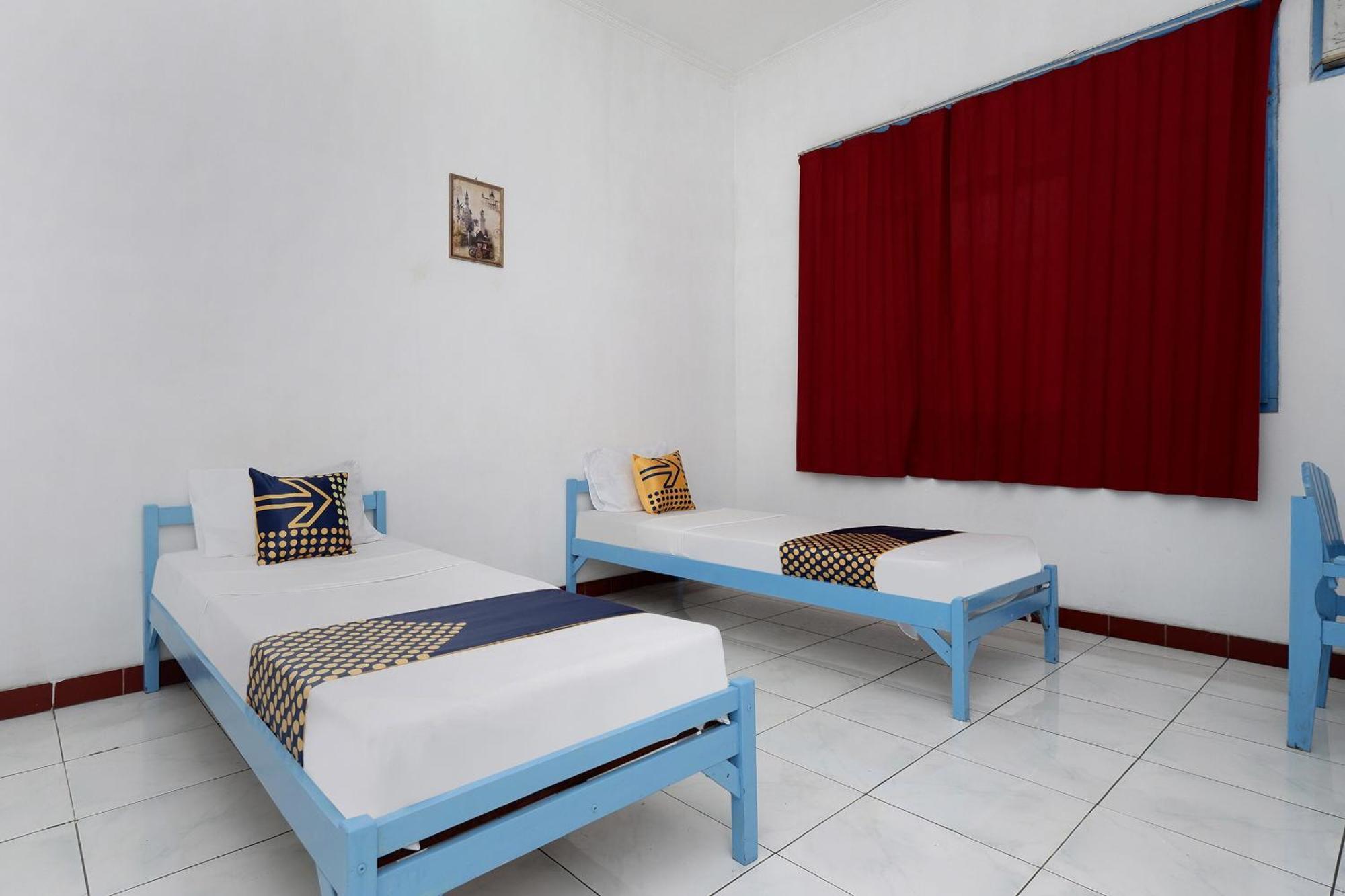 SPOT ON 2289 Hotel Saudara Tegal  Exterior foto