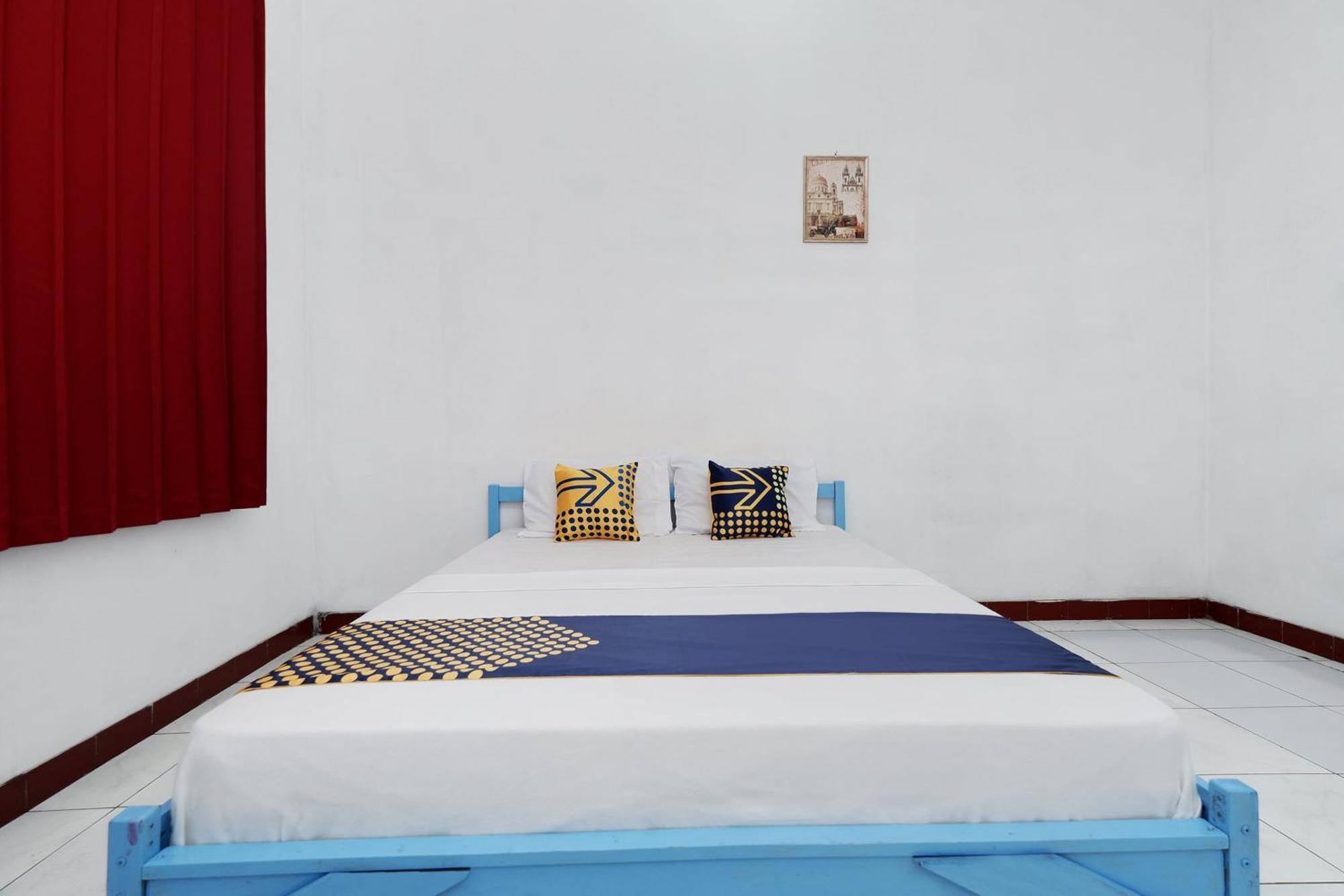 SPOT ON 2289 Hotel Saudara Tegal  Exterior foto